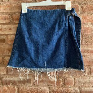Madewell wrap around denim skirt, dark wash cut off detail, belt detail, size 00